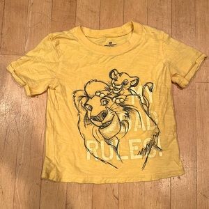 Lion King T-shirt. Boys 2T. Like New. Mufasa and Simba. “My Dad Rules!”